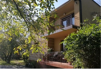 Dom pod zabezpieczenie