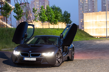 BMW i8